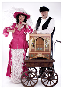 Barrel Organ Grinder Manuela und Ingo Hopf